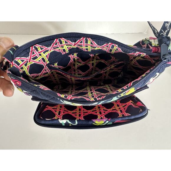 Vera Bradley Sm. Crossbody Bag Purse Card Holder Navy/ Purple Ribbons Patrn READ - Picture 7 of 9